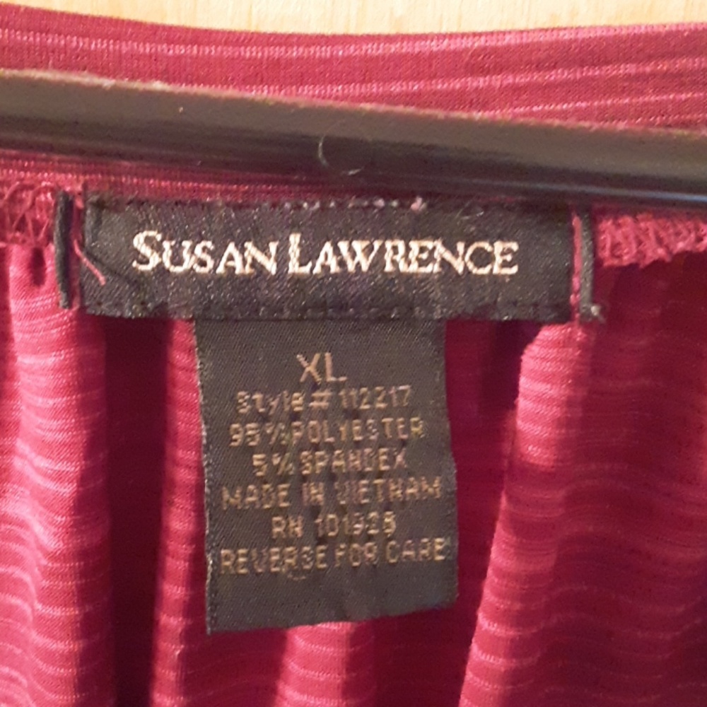 Blouse - Picture 2 of 2